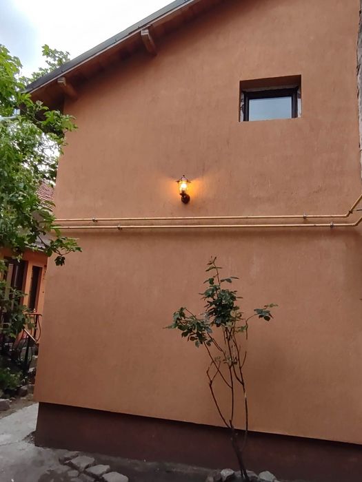 Vând apartament cochet la casă în zona centrală