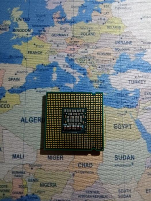 2ta protsessor sotiladi