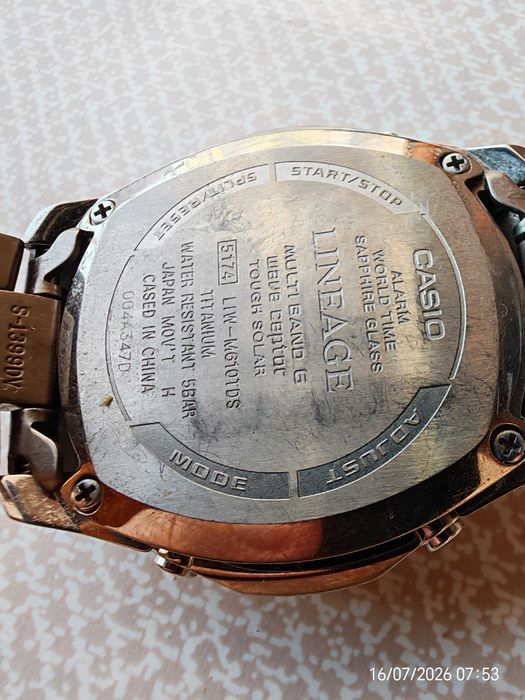 Vând Casio Lineage