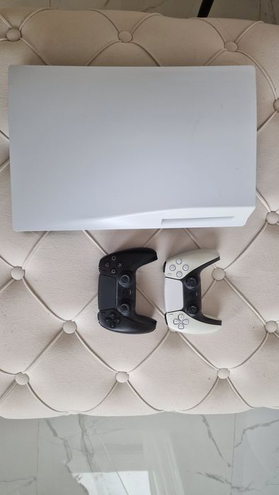 Playstation 5 Disc Edition 2TB + 2 джойстика
