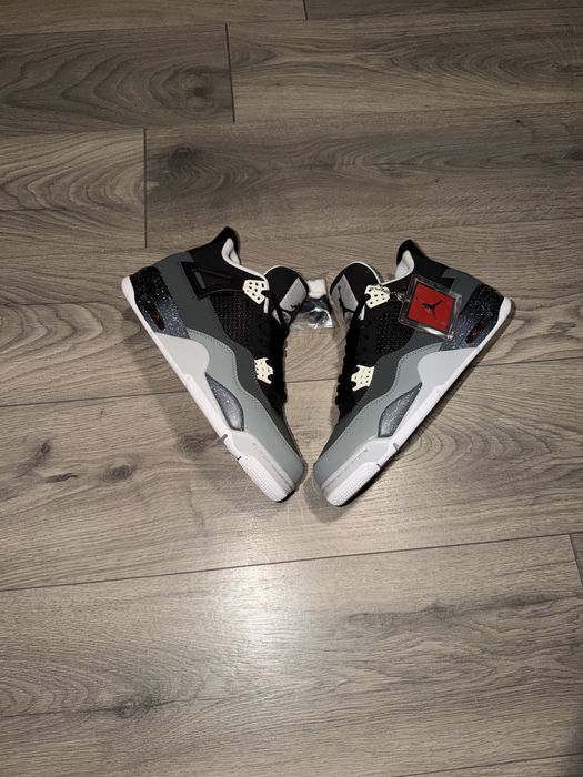 Jordan 4