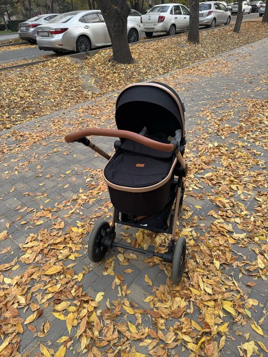 Продам хорошую и удобную коляску
