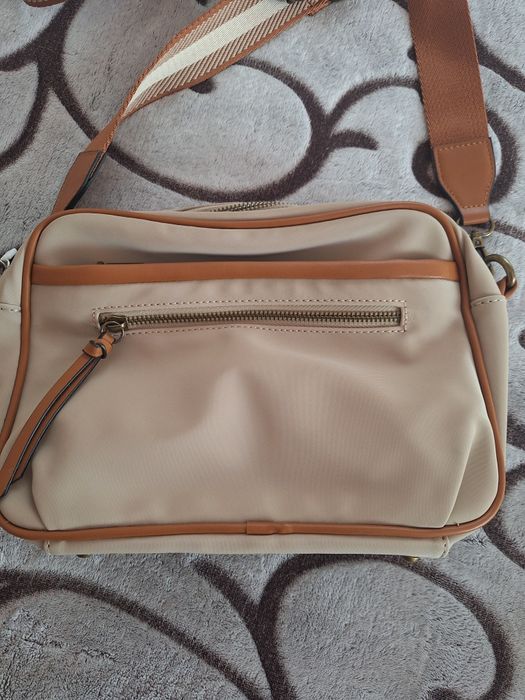 Дамска чанта през рамо нова за 30лв