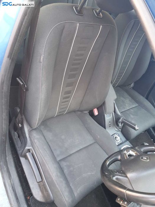 Interior Textil Scaun Scaune Fata Stanga Dreapta si Bancheta cu Spatar FARA Incalzire Renault Megane 3 Grandtourer Break Variant Combi 2008 - 2016