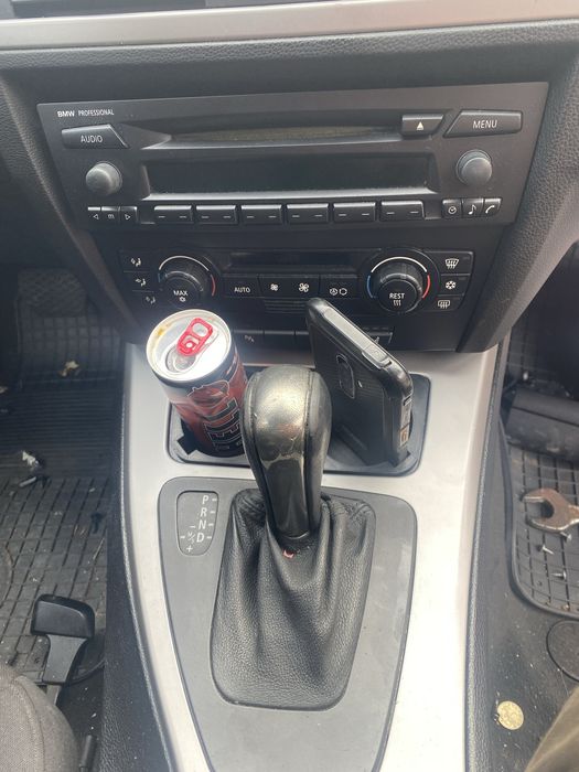 cup holder bmw e90 e91 e92 e93 къп холдър бмв е90