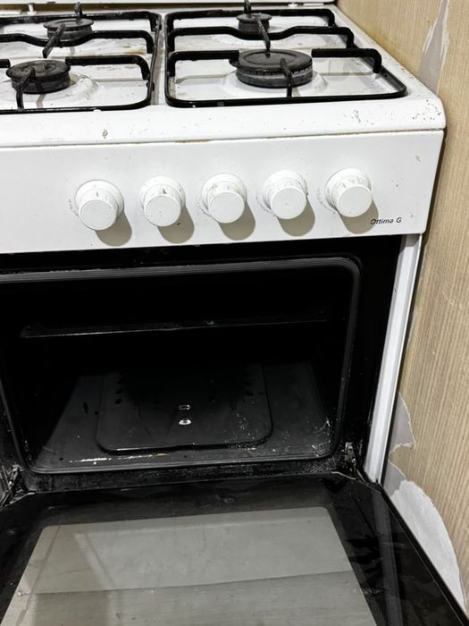 Продам газовую плиту