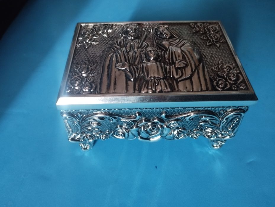 Cutie bijuterii argintata