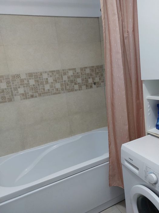 Inchiriez garsoniera