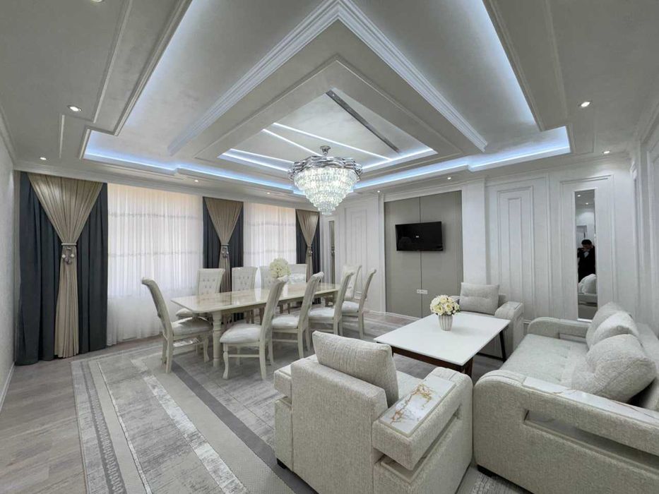 3х комнатная квартира на 5 этаже 102кв/м, в Самарканде