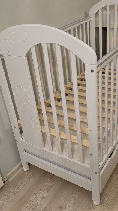 Нова дървена бяла кошара 60/120 см.