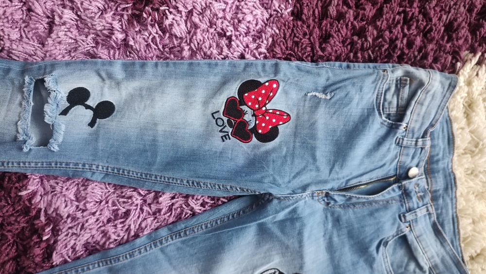 Blugi dama superbi ca noi.