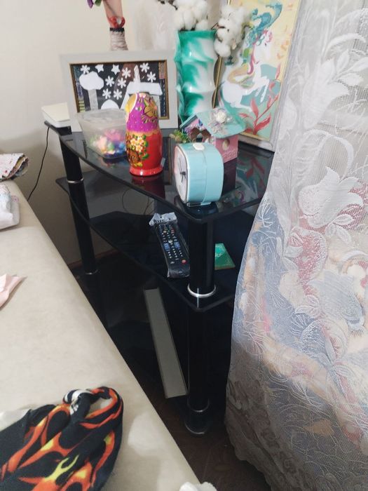 Продается подставка под Телевизор