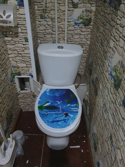 Продам Унитаз в хорошем состоянии!