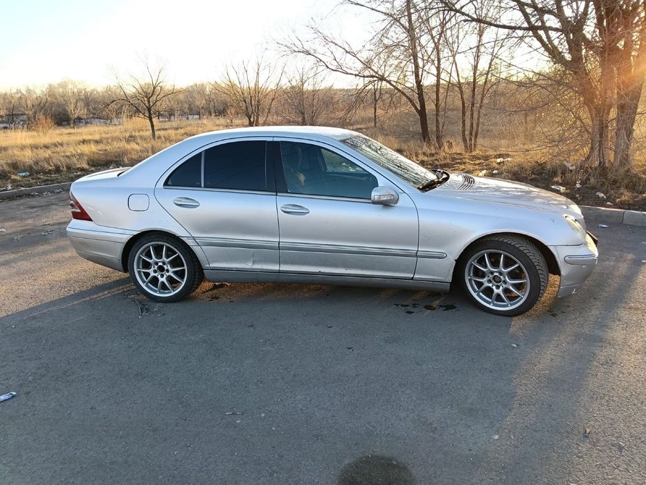 Продам мерседес С 230