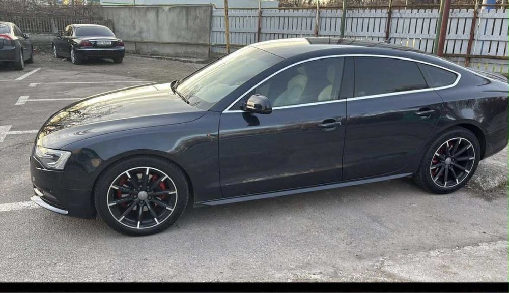 Audi A 5 - an 2015