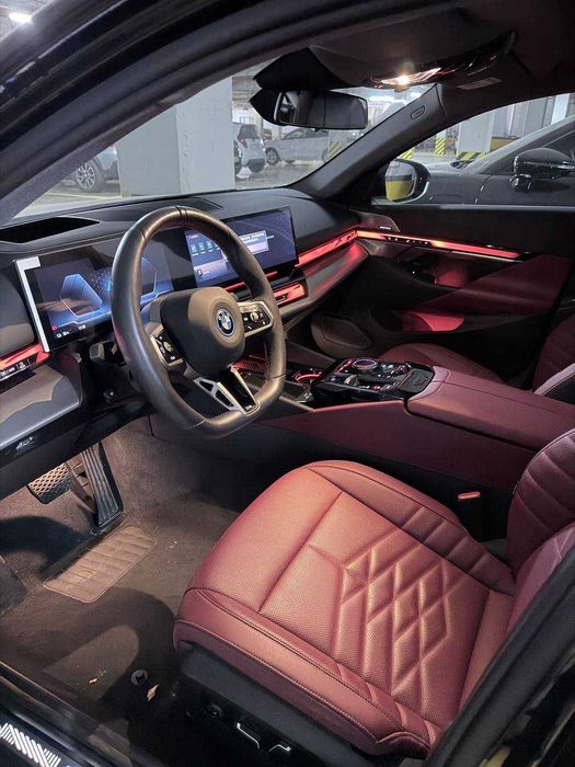 BMW i5 40L кредит и перечисление + 1 год гарантия