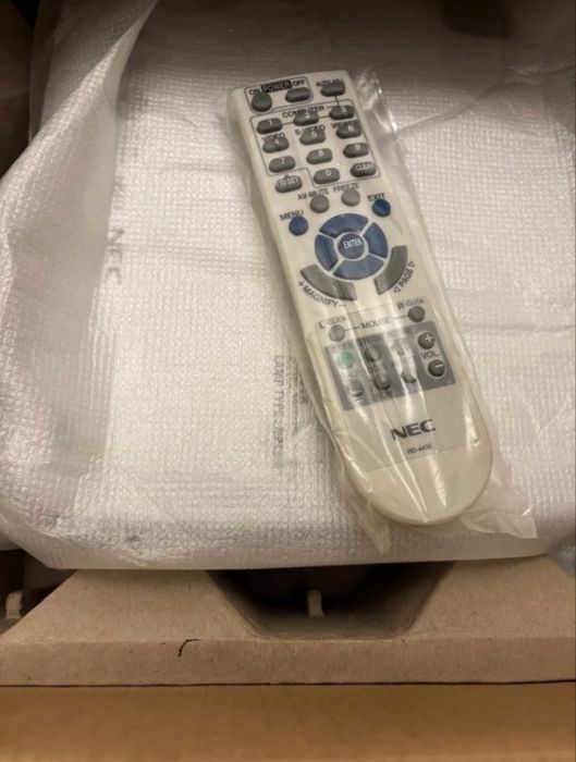 Videoproiector NEC NP215