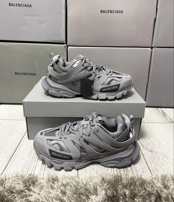 balenciaga triple S 38, 40