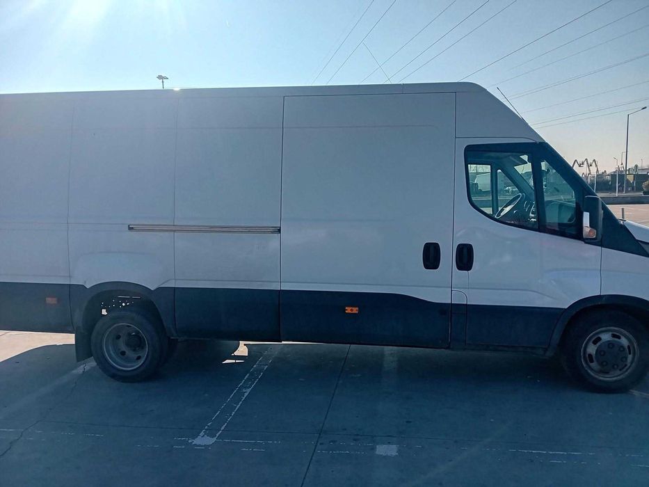 Ofer servicii transport marfă