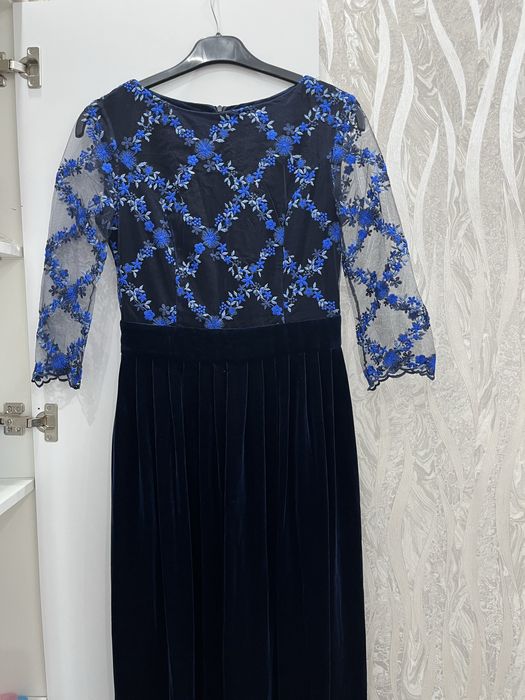 Платье длинное вечерное