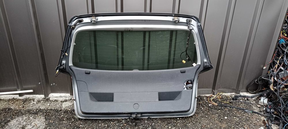 Haion Volkswagen Golf 5 Coupe