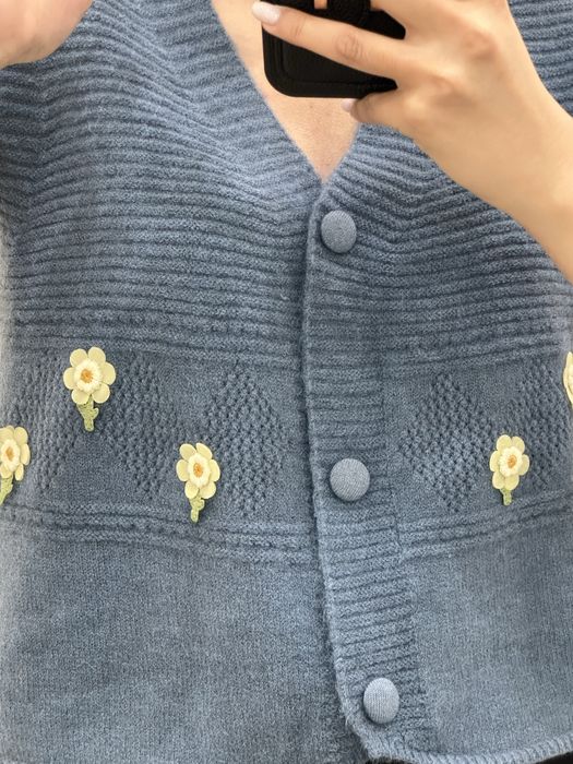 Теплая жилетка за 50 тыс сум