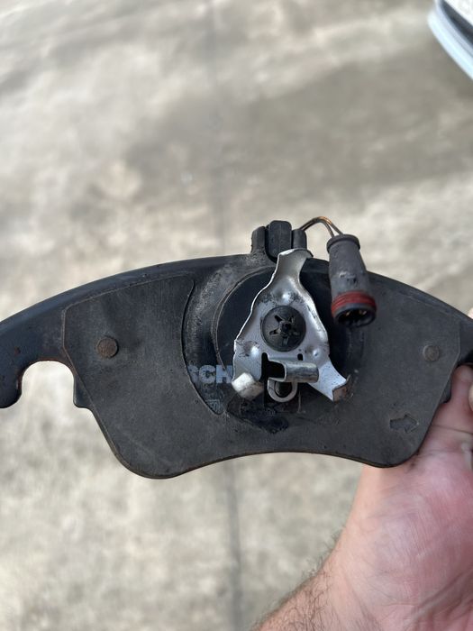 Накладки Мерцедес W212 Bosch