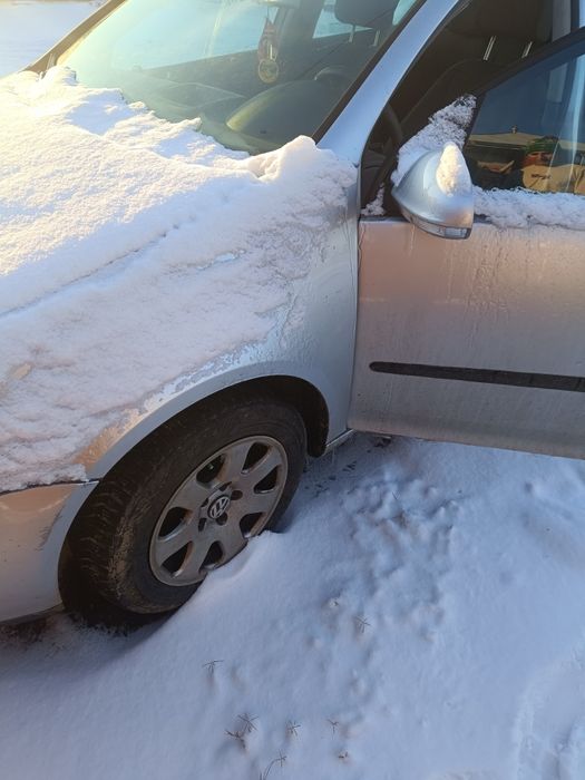 Vând golf 5 stare buna de funcționare