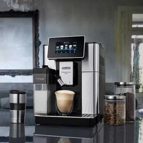 Кофемашина-кофеварка Delonghi ECAM италия доставка 24/7
