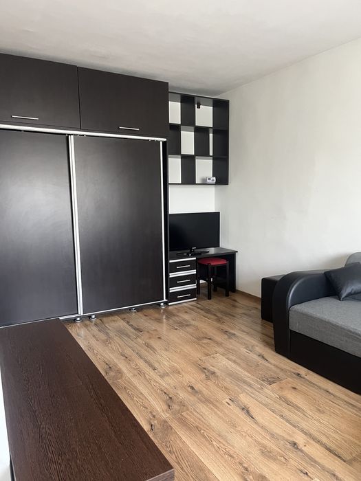 Garsoniera de inchiriat