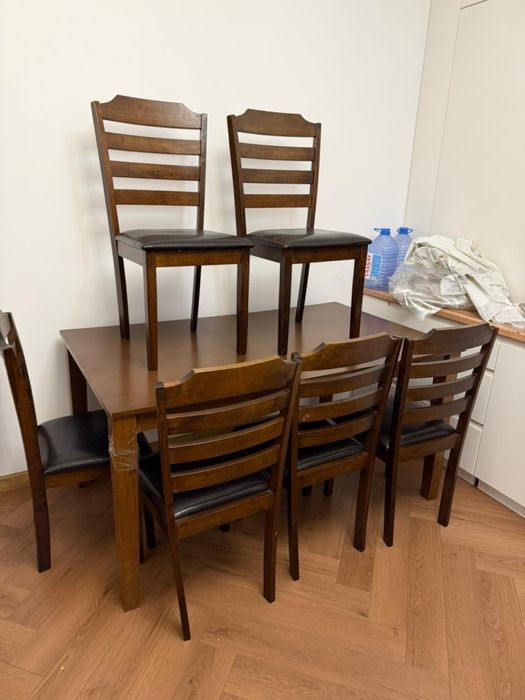 Продам стол со стульями 6 шт