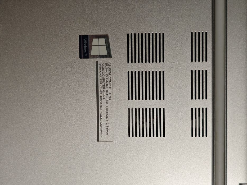 Laptop ASUS VivoBook 17 (17.3 inch) + Windows 11 Home