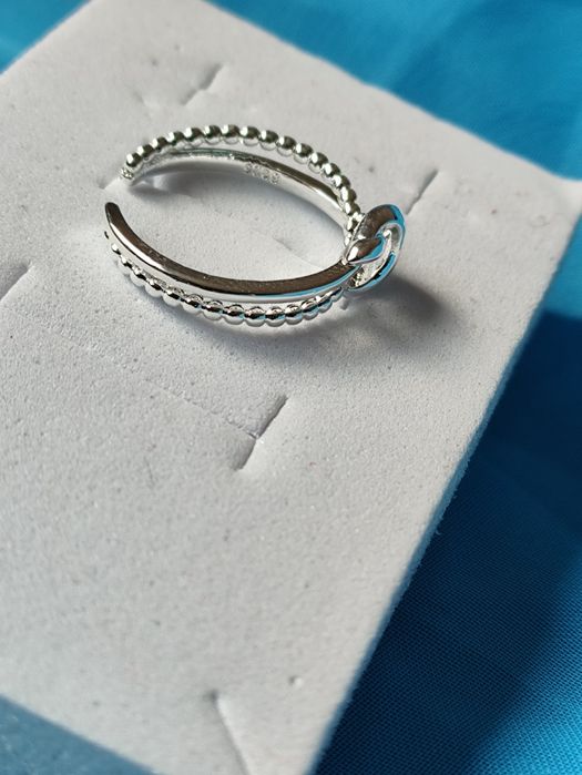 Сребърен регулируем пръстен възел