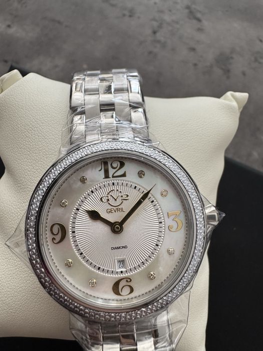 Дамски часовник GEVRIL 2 Verona Diamond
