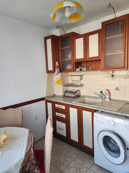 Дава се под наем Тристаен апартамент в Варна, Базар Левски - 74 кв.м за 500 € - Снимка #9