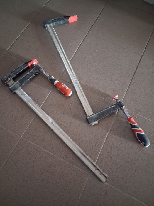 Vănd cleme construcții