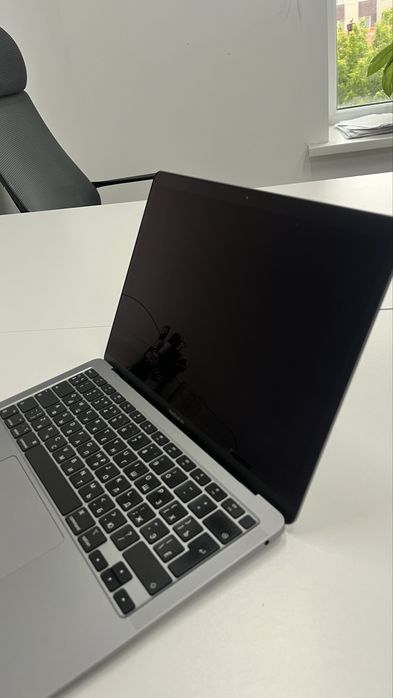 Macbook air 13 m1 256/8