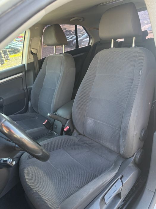 Plansa bord vw jetta sau vw golf 5 dezmembrari vw