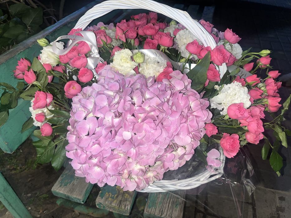 Цветы почти новые