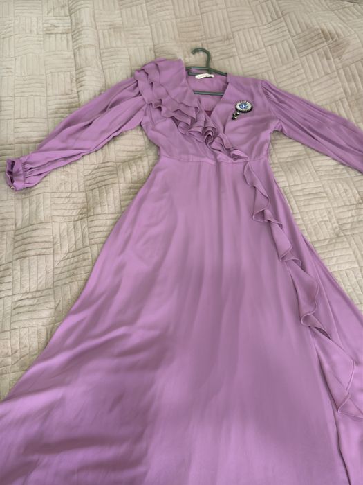 Әдемі ұзын көйлек