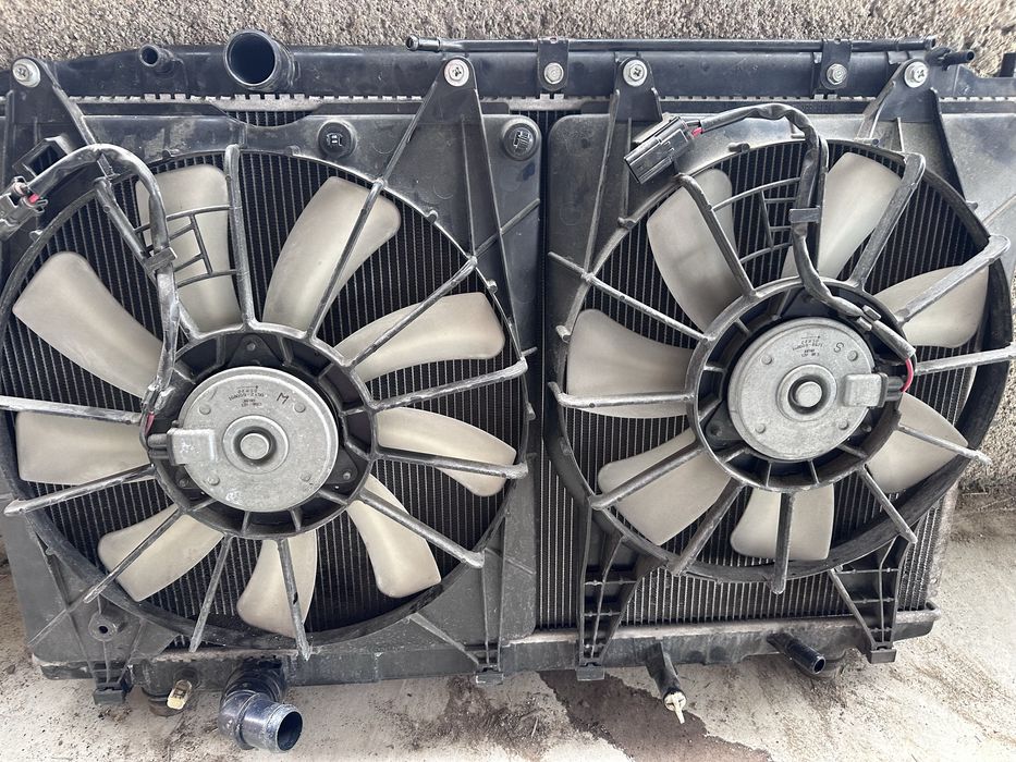 Воден радиатор с перки Акорд 8 2.2 дизел