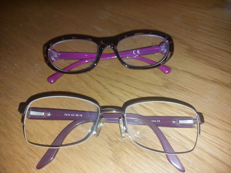 Vând rame de ochelari
