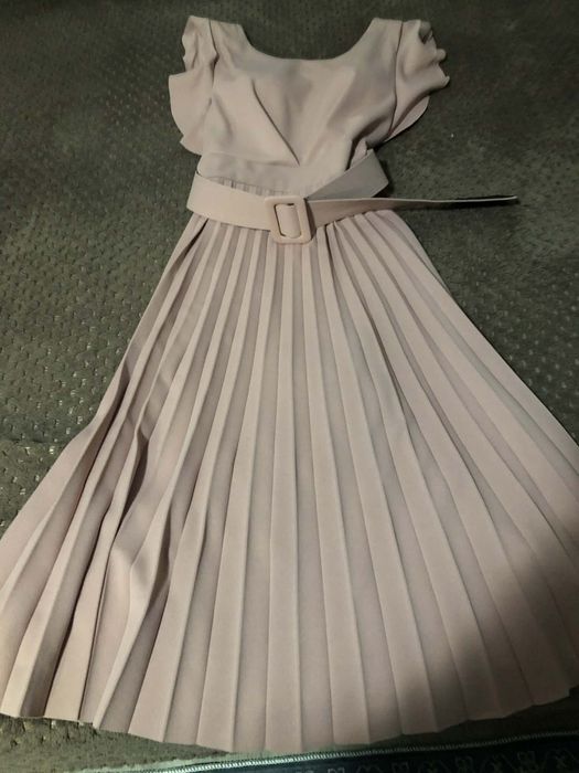 Дамски рокля в отлично състояние