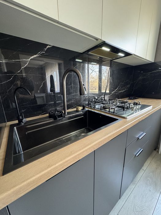 Продам квартиру срочно Пришахтинск