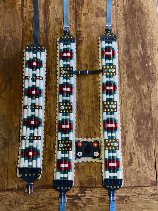 Изработка на детски кукерски гердани