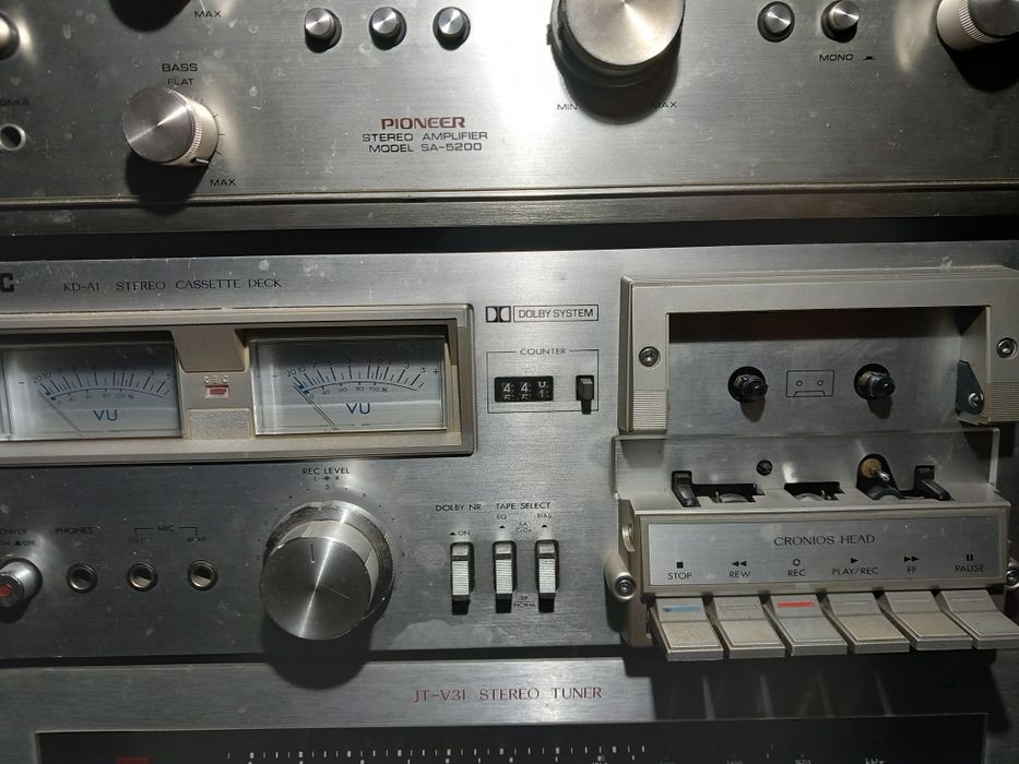 Deck jvc pt casete. schimbat curelele..funcționează  excelent.