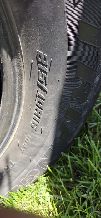 Продам резину Triangle 215/70 r16