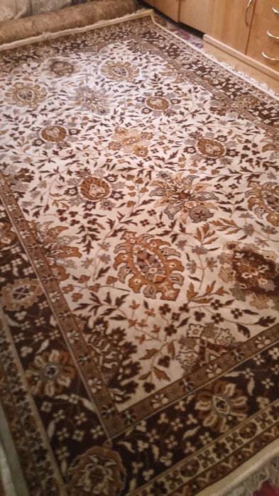 Шикарный немецкий ковер 2 на 3.
