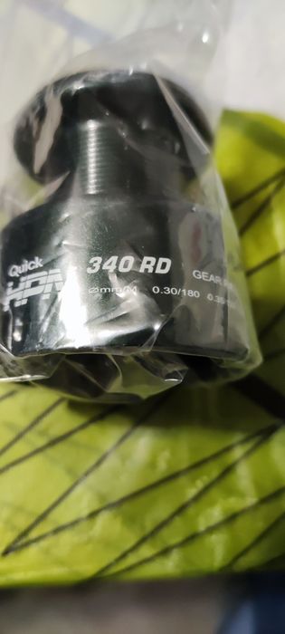 Продавам два броя макари