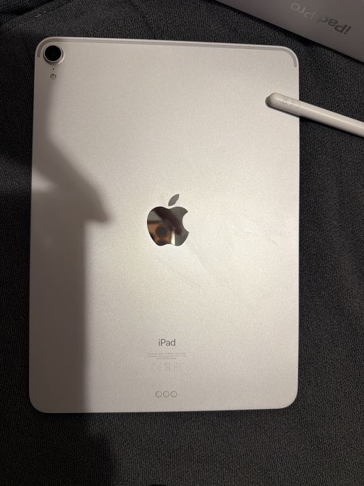 Ipad pro 2018 11inch  64gb + apple pen gen 2 inclus